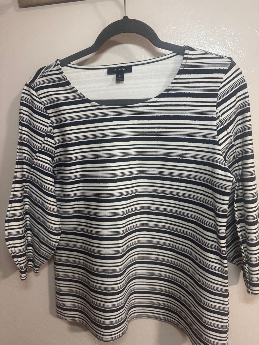 Alfani Black & White Striped 3/4 Sleeve Scoop Neck Tee